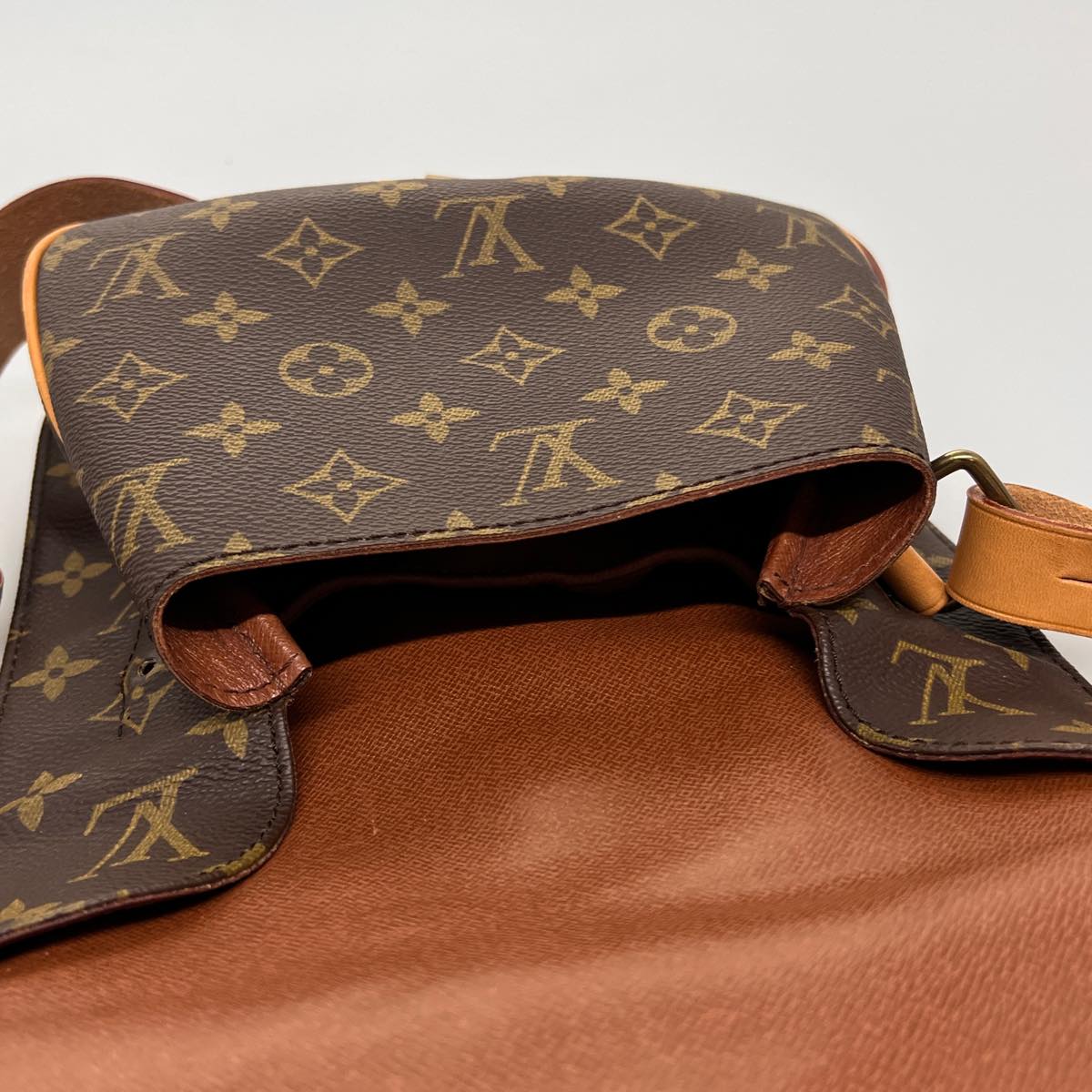 LOUIS VUITTON Monogram Cartouchiere MM Shoulder Bag M51253 LV Auth rz076