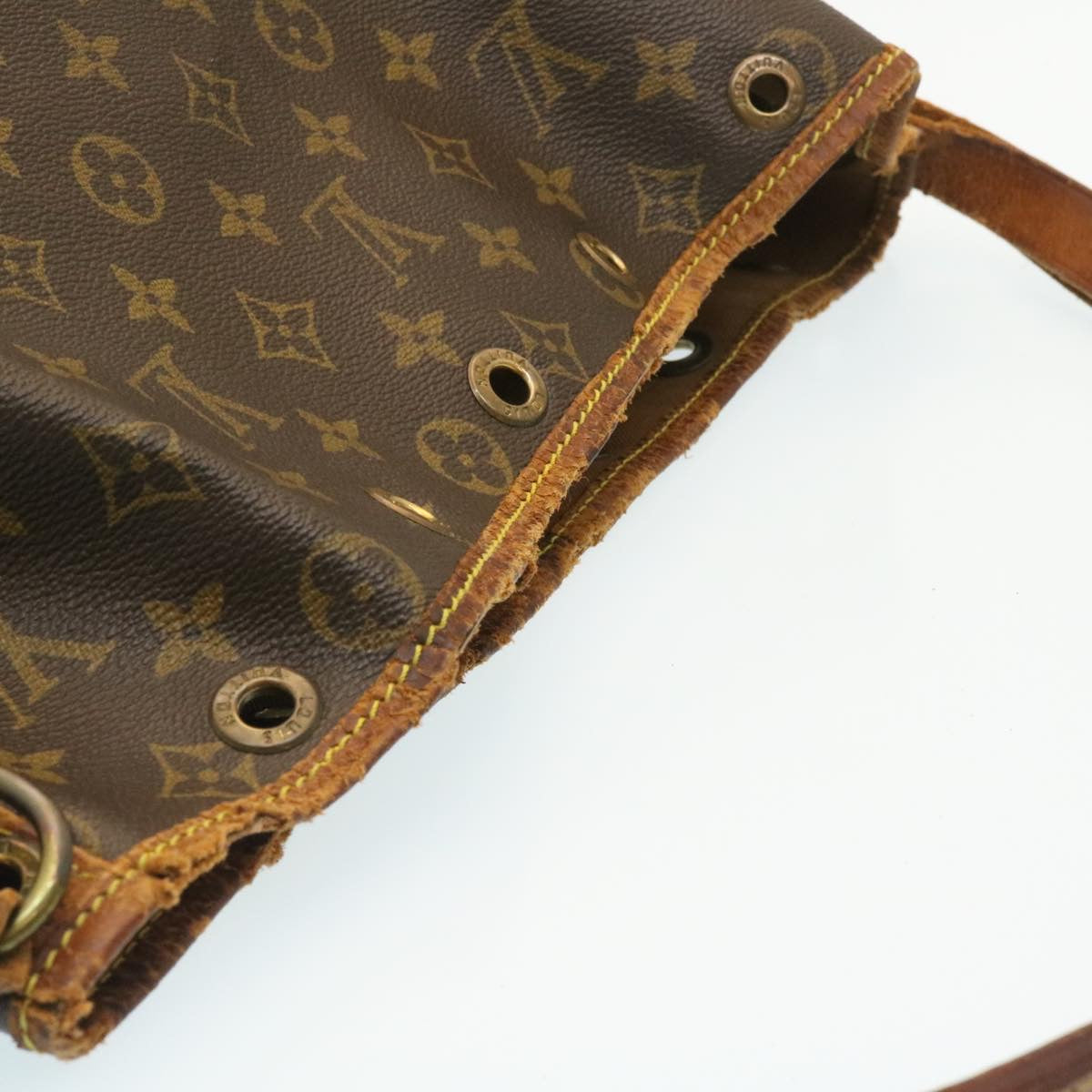 LOUIS VUITTON Monogram Noe Shoulder Bag M42224 LV Auth rz090