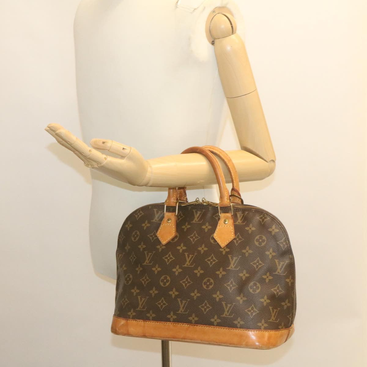 LOUIS VUITTON Monogram Alma Hand Bag M51130 LV Auth rz161