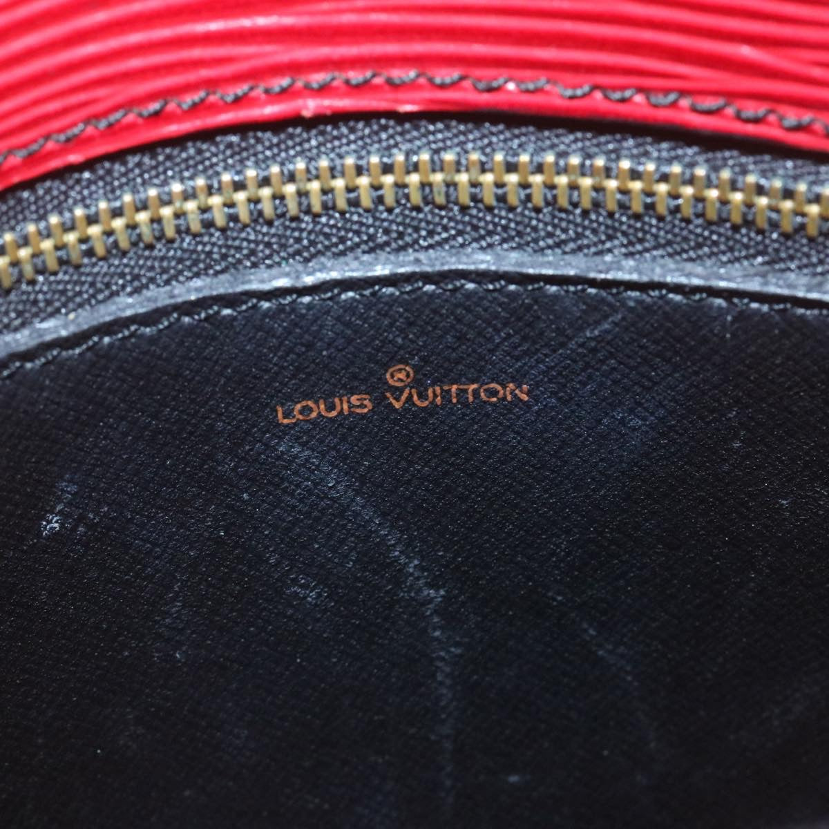 LOUIS VUITTON Epi Saint Cloud GM Shoulder Bag Red M52197 LV Auth rz177