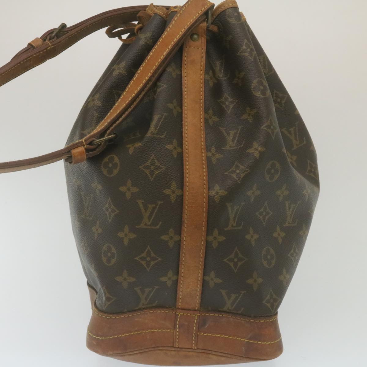 LOUIS VUITTON Monogram Noe Shoulder Bag M42224 LV Auth rz195