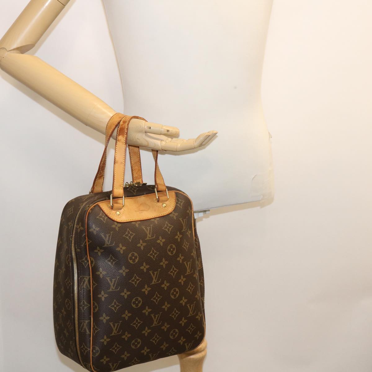 LOUIS VUITTON Monogram Excursion Hand Bag M41450 LV Auth rz253