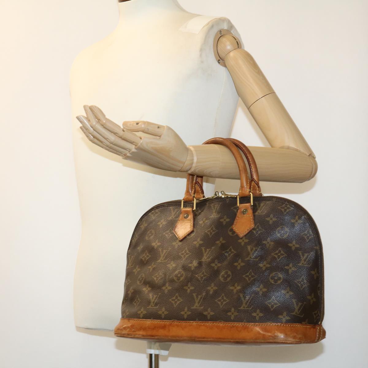 LOUIS VUITTON Monogram Alma Hand Bag M51130 LV Auth rz434