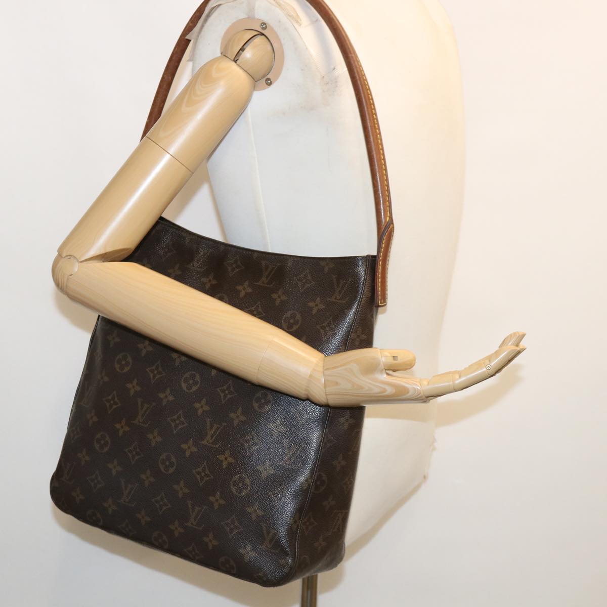 LOUIS VUITTON Monogram Looping GM Shoulder Bag M51145 LV Auth rz498