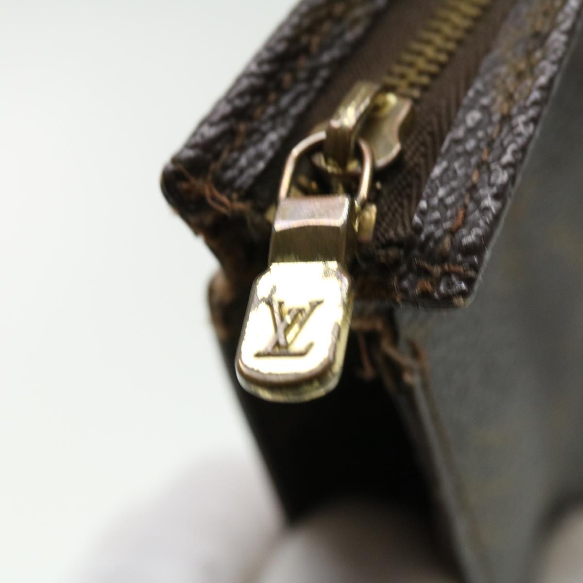 LOUIS VUITTON Monogram Poche Toilette 26 Pouch M47542 LV Auth rz509