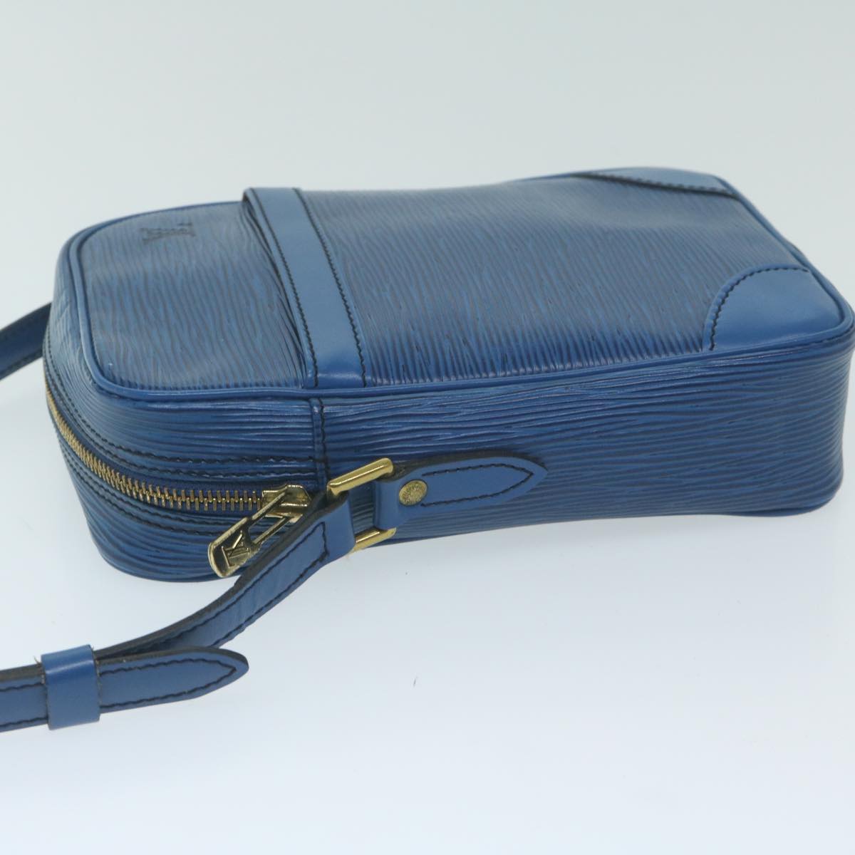 LOUIS VUITTON Epi Danube Shoulder Bag Blue M45635 LV Auth tb1016