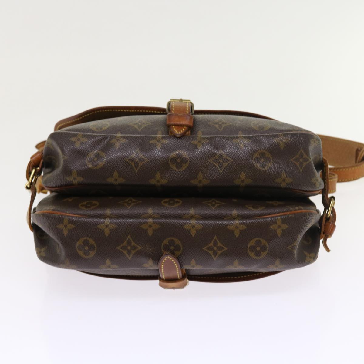 LOUIS VUITTON Monogram Saumur 30 Shoulder Bag M42256 LV Auth tb875