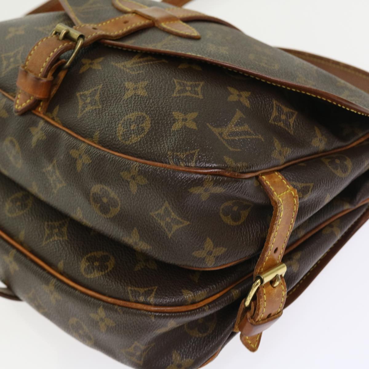 LOUIS VUITTON Monogram Saumur 30 Shoulder Bag M42256 LV Auth tb875