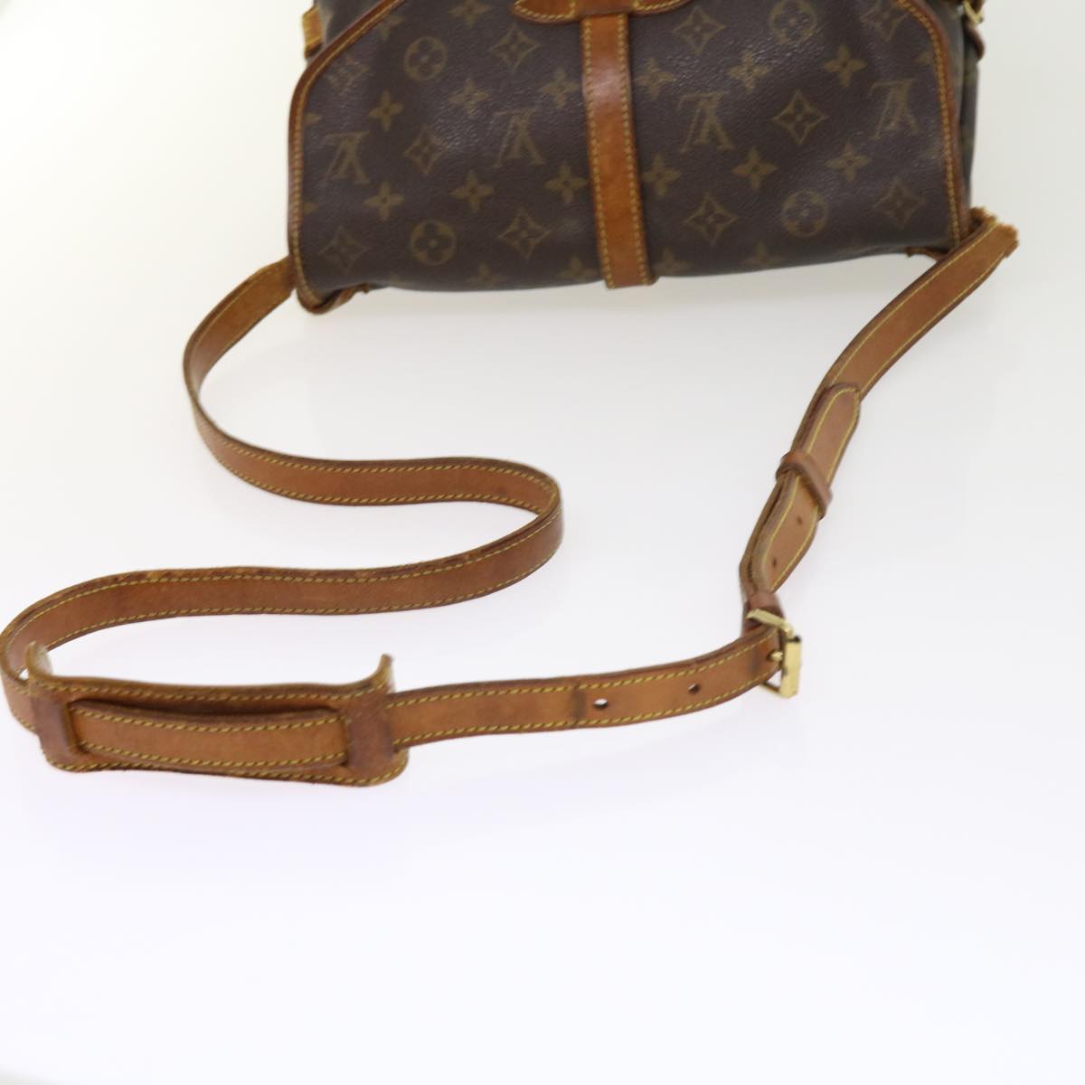 LOUIS VUITTON Monogram Saumur 30 Shoulder Bag M42256 LV Auth tb875