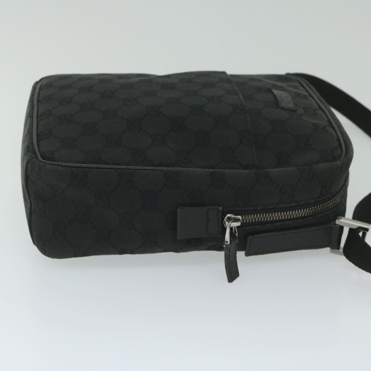 GUCCI GG Canvas Shoulder Bag Black 122759 Auth tb931