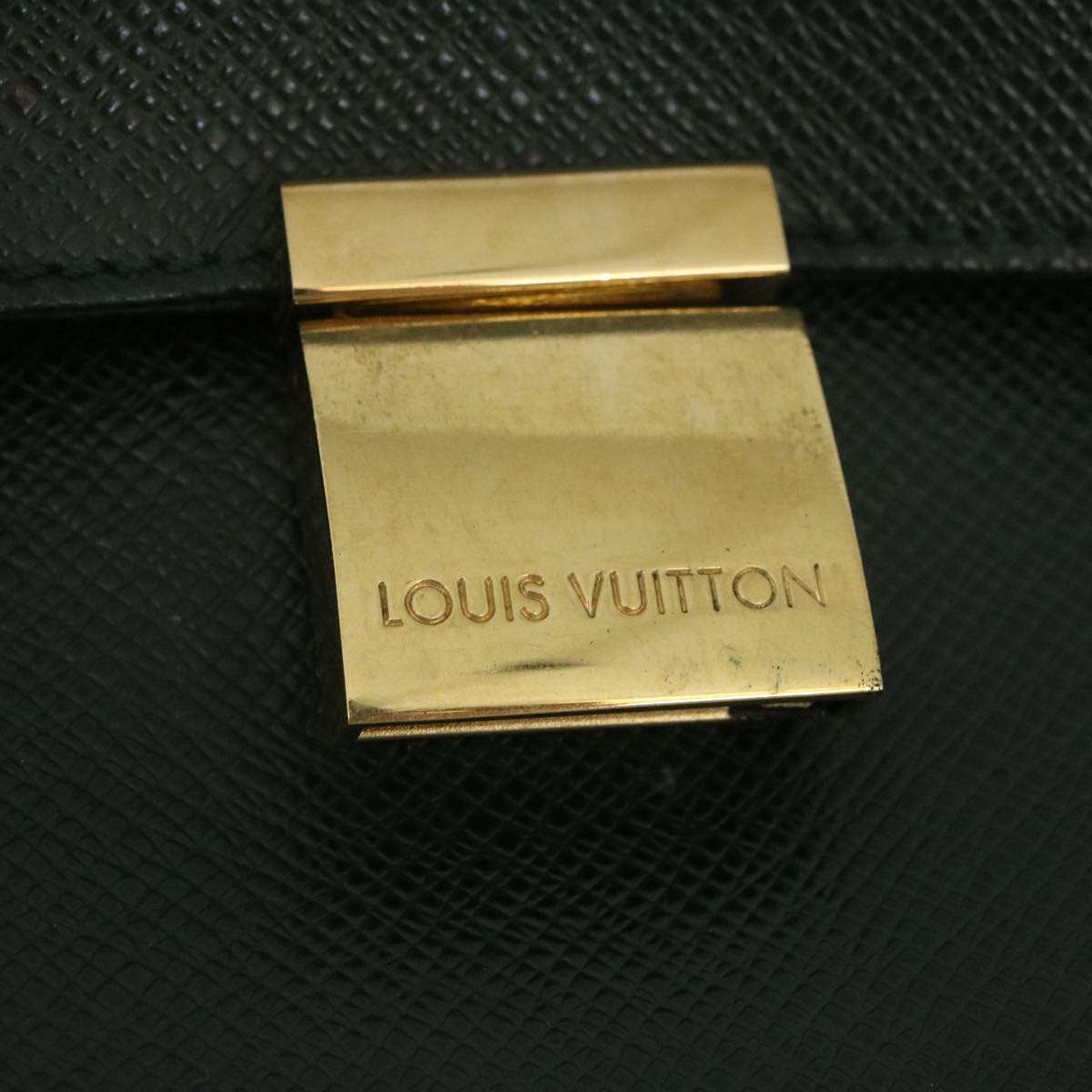 LOUIS VUITTON Taiga Business Bag Epicea LV Auth th2508