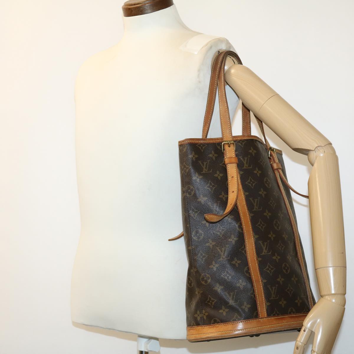 LOUIS VUITTON Monogram Bucket GM Shoulder Bag M42236 LV Auth th2799