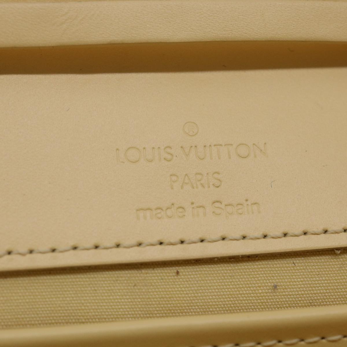 LOUIS VUITTON Epi Leather Honfleur Shoulder Bag Vanilla M5273A LV Auth th2907