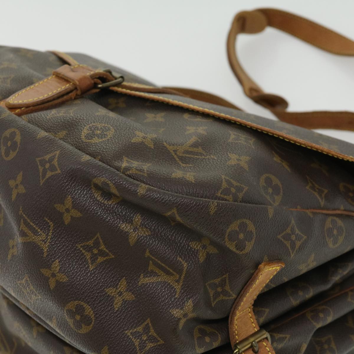 LOUIS VUITTON Monogram Saumur 35 Shoulder Bag M42254 LV Auth th2994