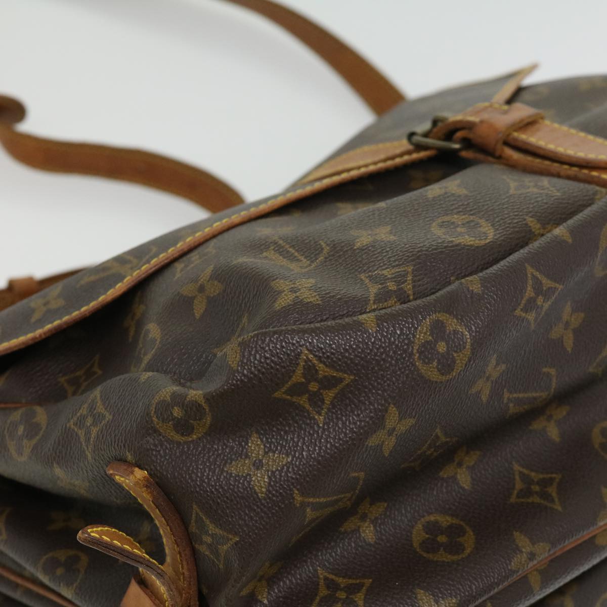 LOUIS VUITTON Monogram Saumur 35 Shoulder Bag M42254 LV Auth th2994