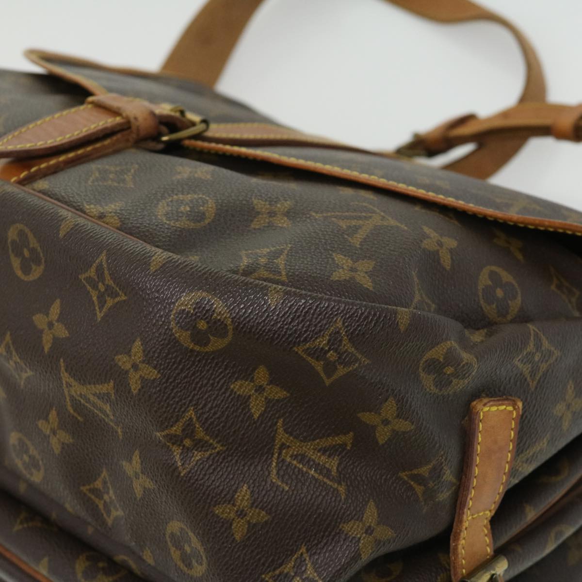 LOUIS VUITTON Monogram Saumur 35 Shoulder Bag M42254 LV Auth th2994