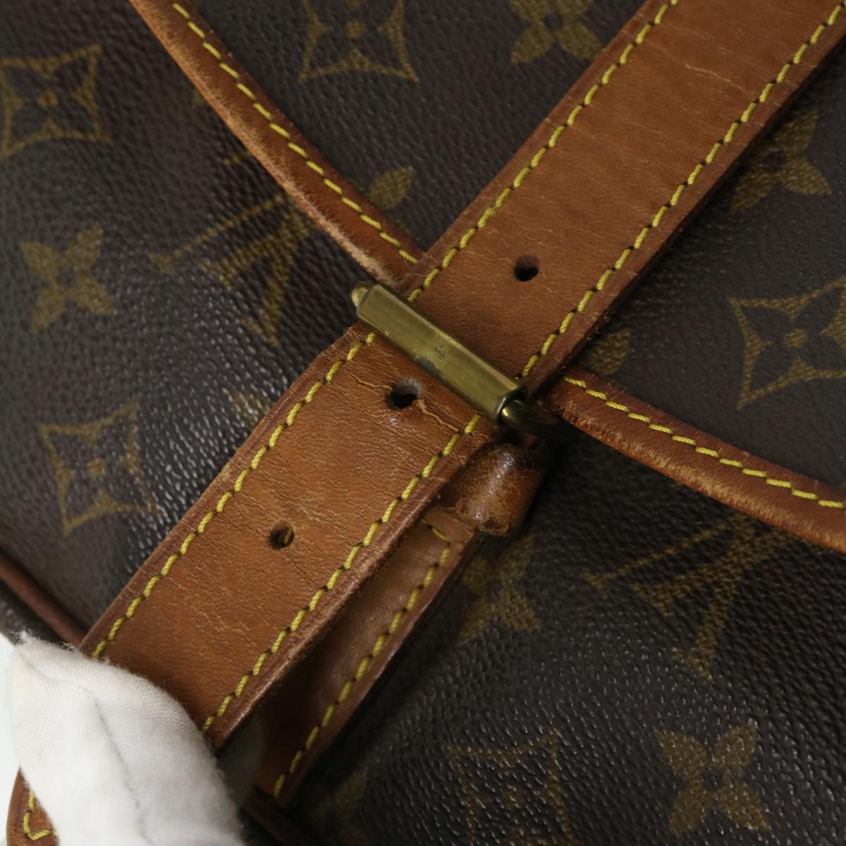 LOUIS VUITTON Monogram Saumur 35 Shoulder Bag M42254 LV Auth th2994