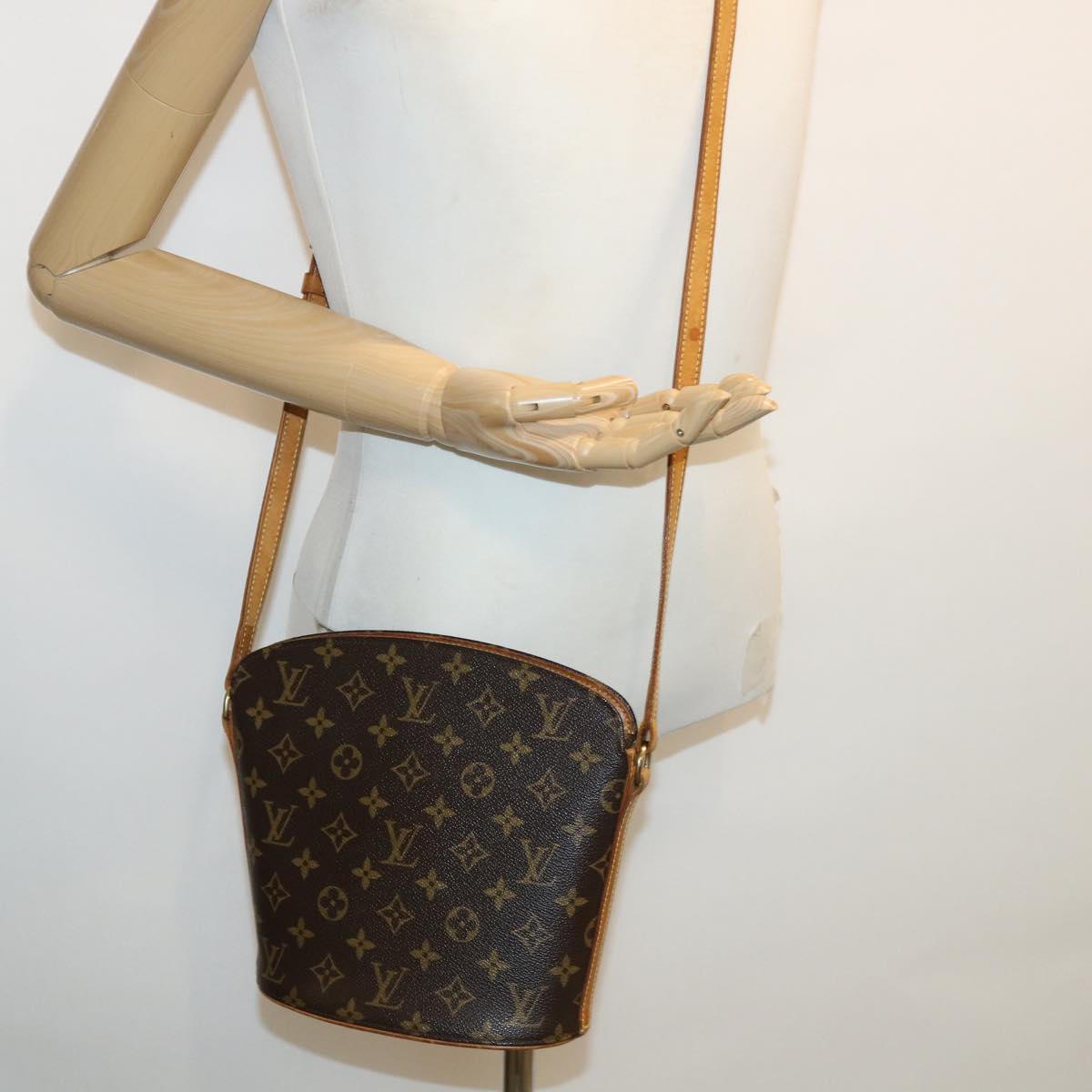 LOUIS VUITTON Monogram Drouot Shoulder Shoulder Bag M51290 LV Auth th3112