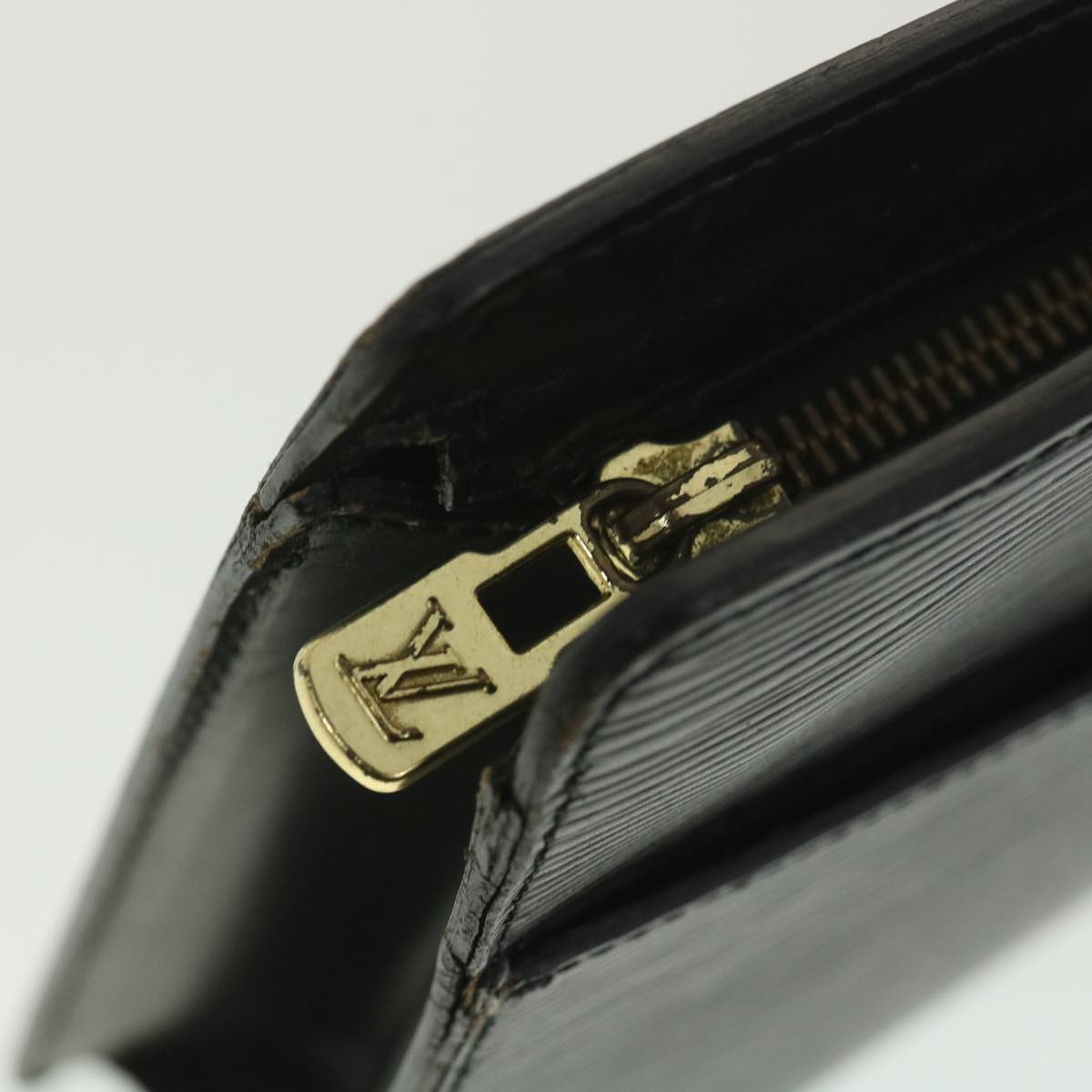 LOUIS VUITTON Epi Pochette Homme Clutch Bag Noir M52522 LV Auth th3471