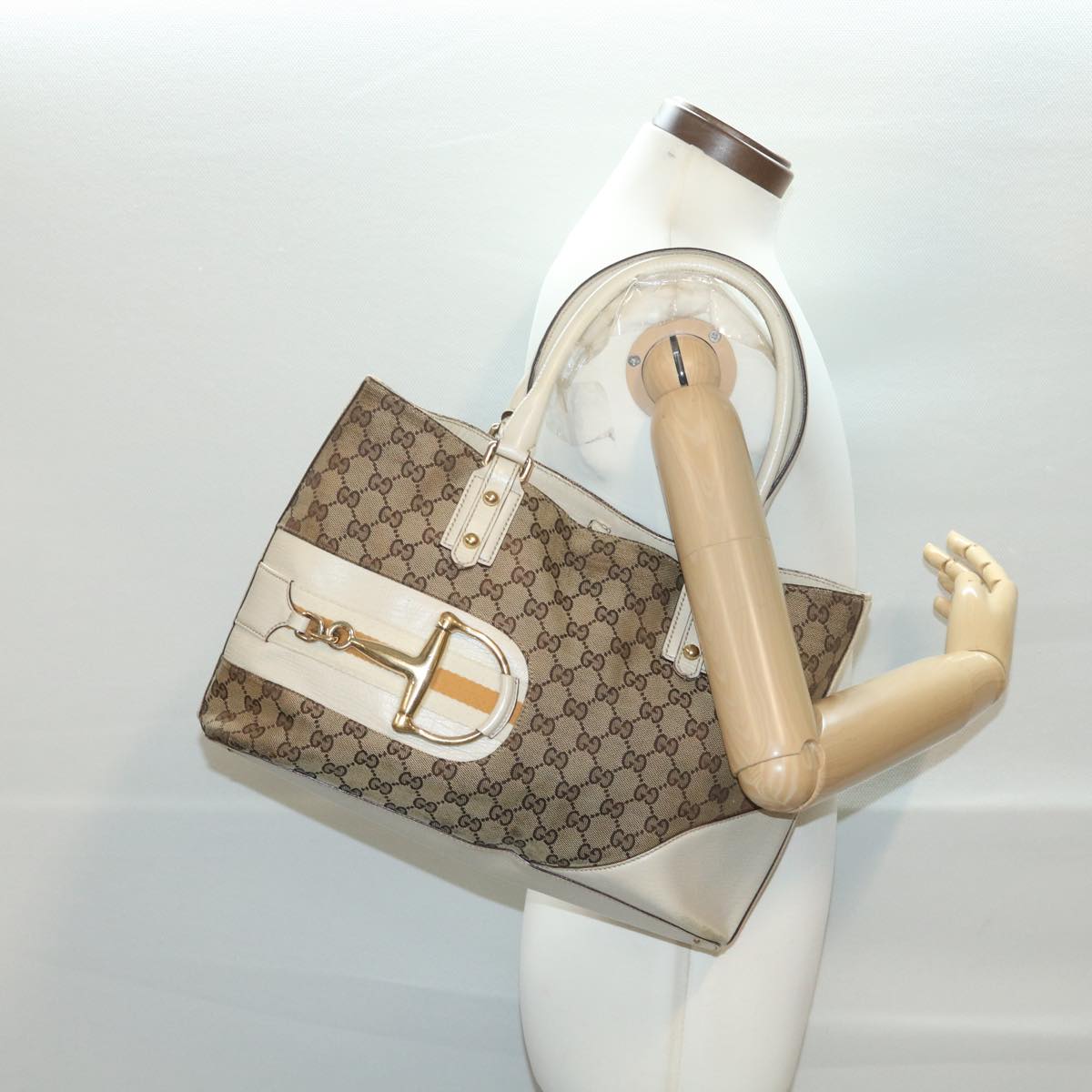 GUCCI GG Canvas Sherry Line Shoulder Bag Beige 137385 Auth th3490