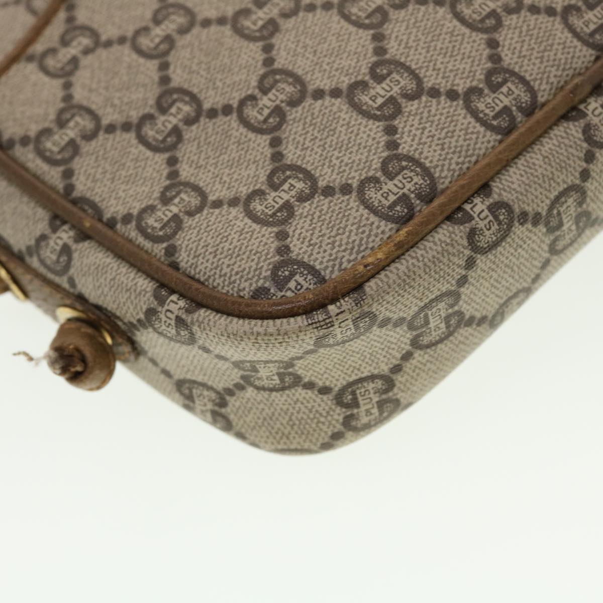 GUCCI GG Plus Canvas Shoulder Bag PVC Leather Beige Auth th3681