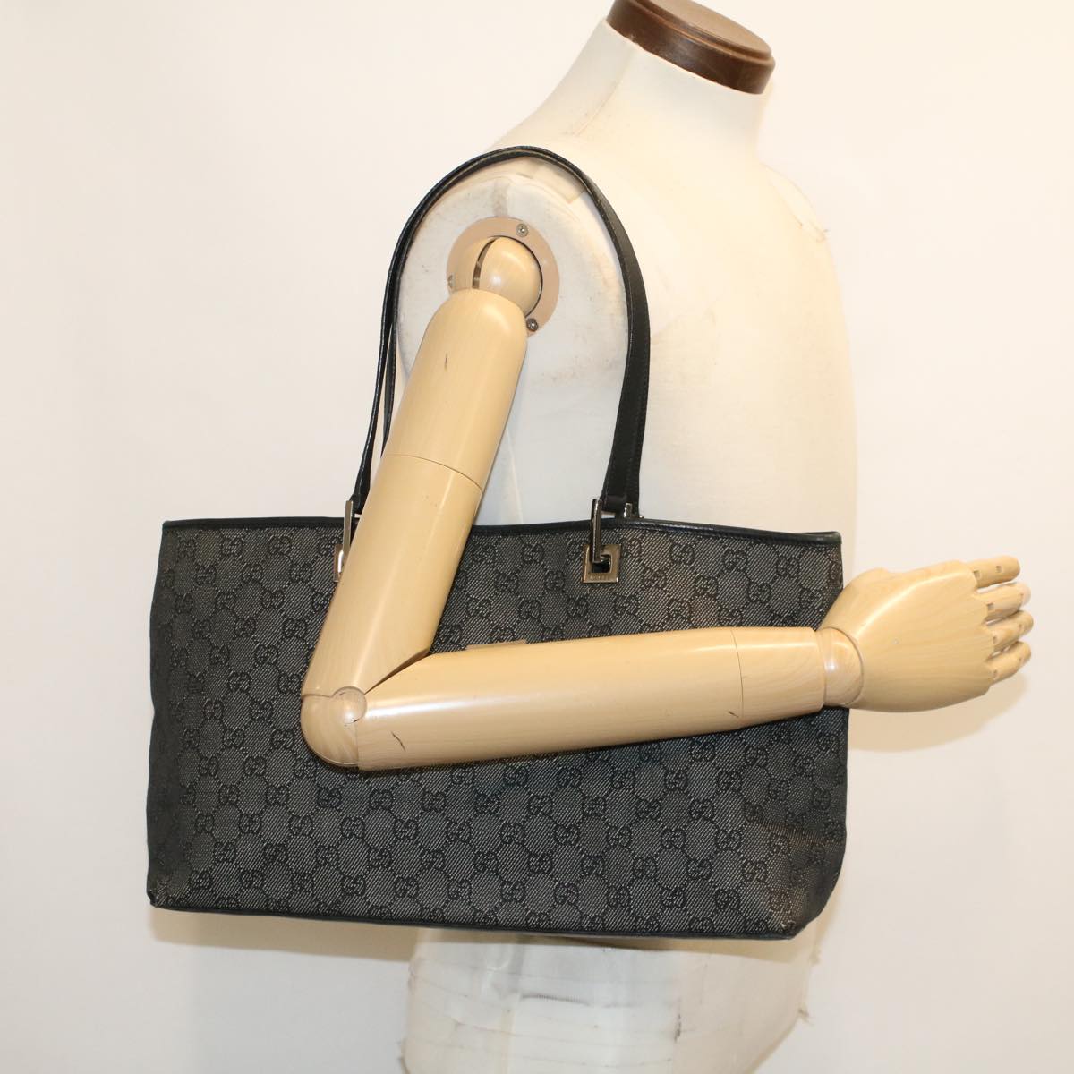 GUCCI GG Canvas Tote Bag Black 36173 1705 Auth th3729