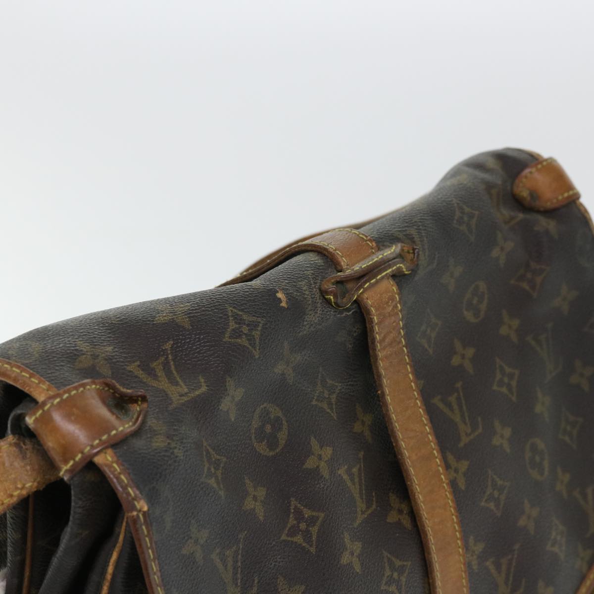 LOUIS VUITTON Monogram Saumur 35 Shoulder Bag M42254 LV Auth th3916