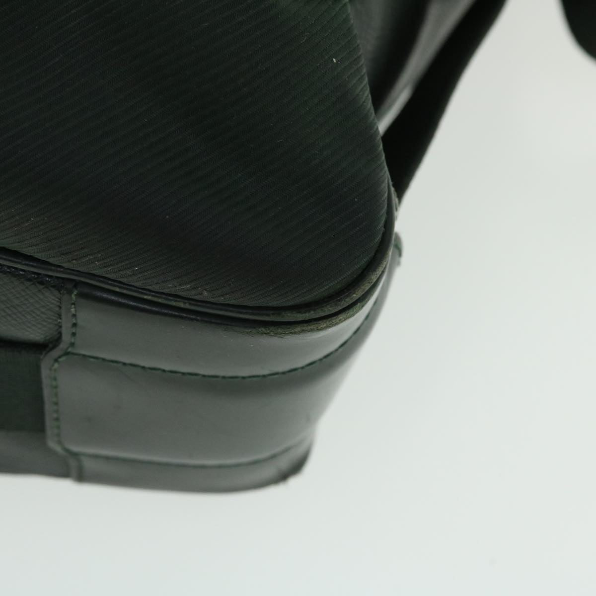 LOUIS VUITTON Taiga Leather Delsous Shoulder Bag Epicea M30164 LV Auth th3920