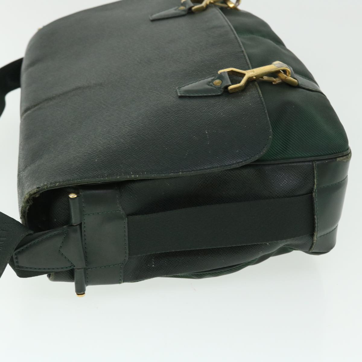 LOUIS VUITTON Taiga Leather Delsous Shoulder Bag Epicea M30164 LV Auth th3920