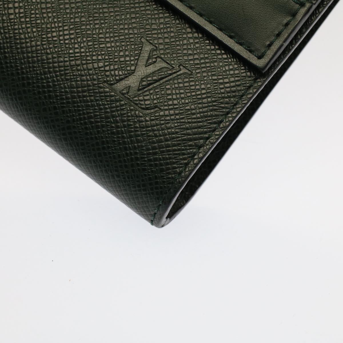 LOUIS VUITTON Taiga Leather Volga Briefcase Epicea M30204 LV Auth th3968