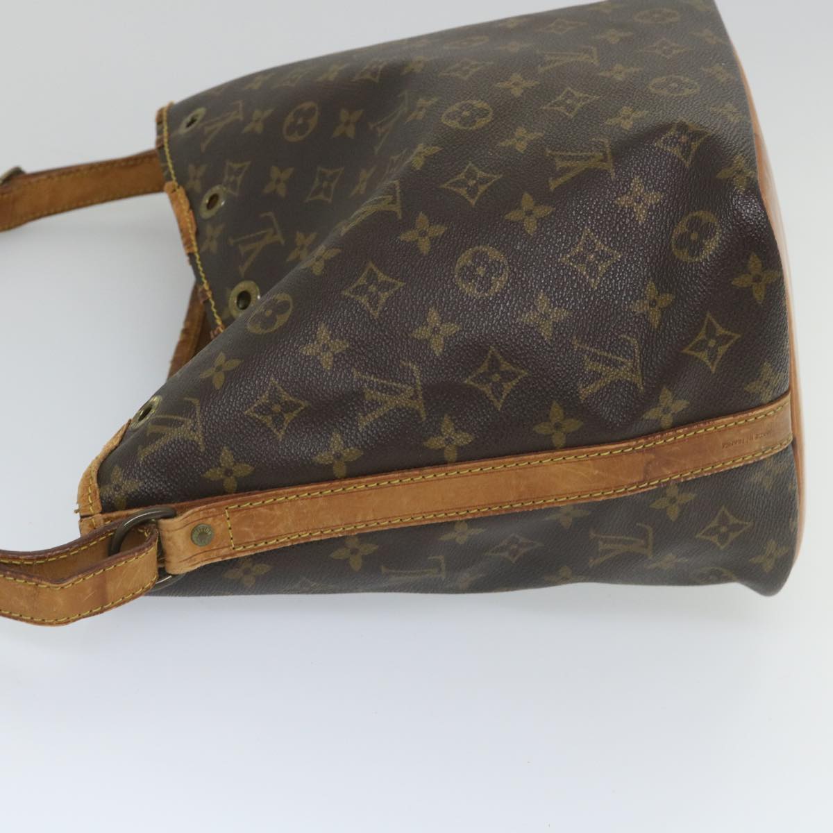 LOUIS VUITTON Monogram Petit Noe Shoulder Bag M42226 LV Auth th4110