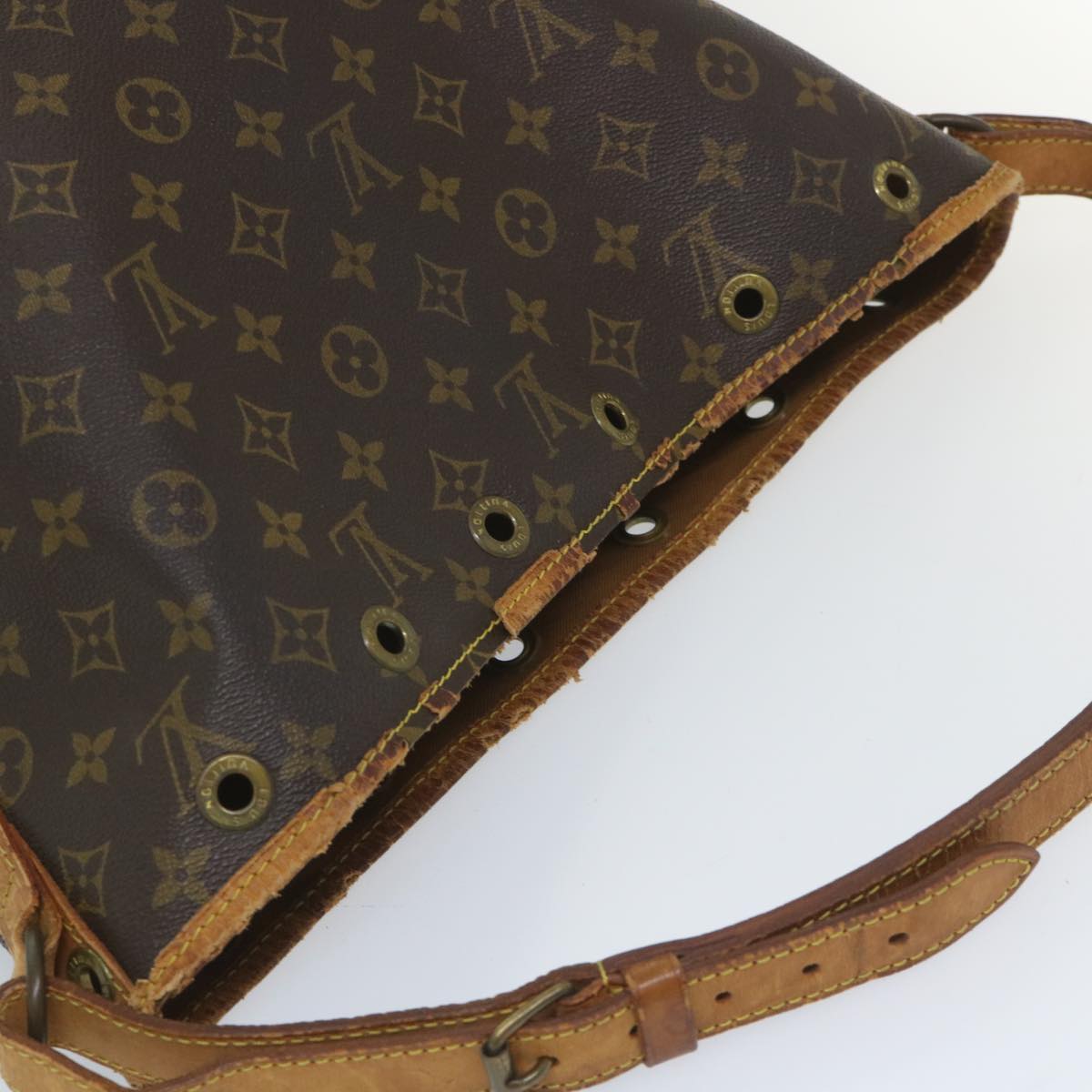 LOUIS VUITTON Monogram Petit Noe Shoulder Bag M42226 LV Auth th4110