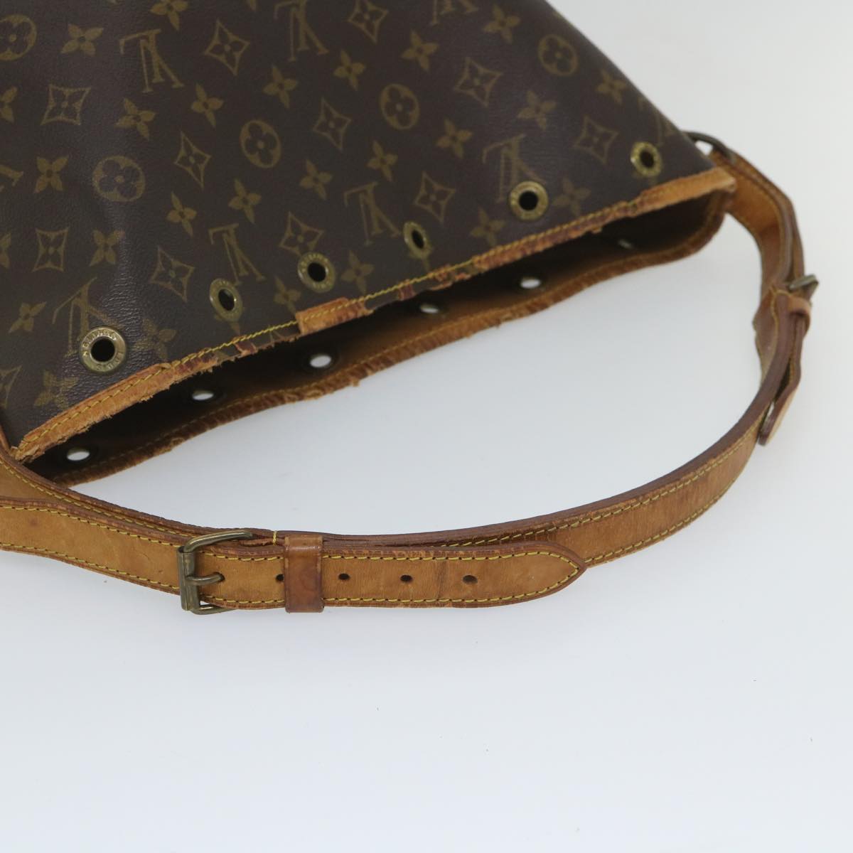 LOUIS VUITTON Monogram Petit Noe Shoulder Bag M42226 LV Auth th4110