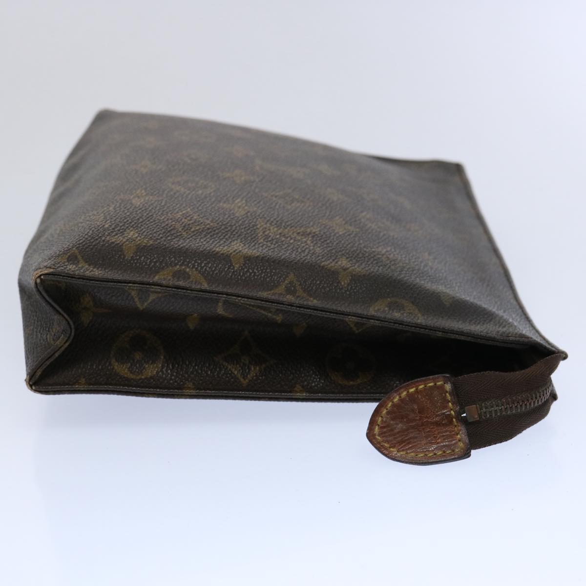 LOUIS VUITTON Monogram Poche Toilette 26 Pouch M47542 LV Auth th4413