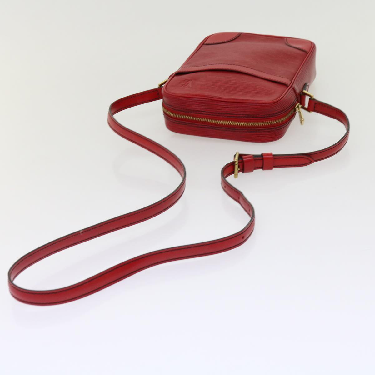 LOUIS VUITTON Epi Danube Shoulder Bag Red M45637 LV Auth th4451