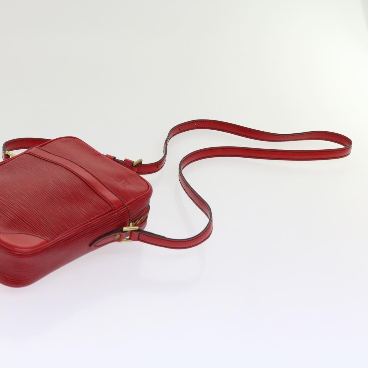 LOUIS VUITTON Epi Danube Shoulder Bag Red M45637 LV Auth th4451