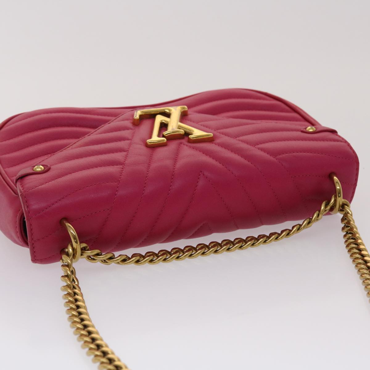 LOUIS VUITTON New Wave MM Chain Shoulder Bag Leather 2Way Pink M55020 Auth 24027