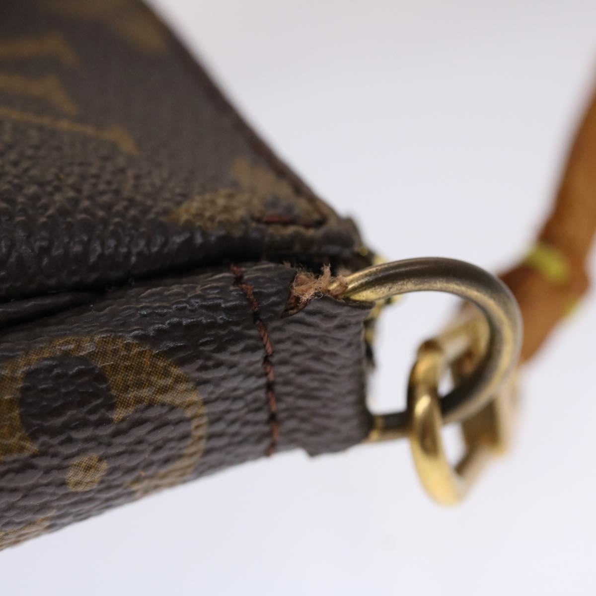 LOUIS VUITTON Monogram Pochette Accessoires Pouch LV Auth pt1644