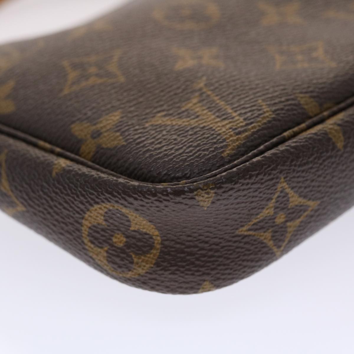 LOUIS VUITTON Monogram Pochette Accessoires Pouch LV Auth pt1644