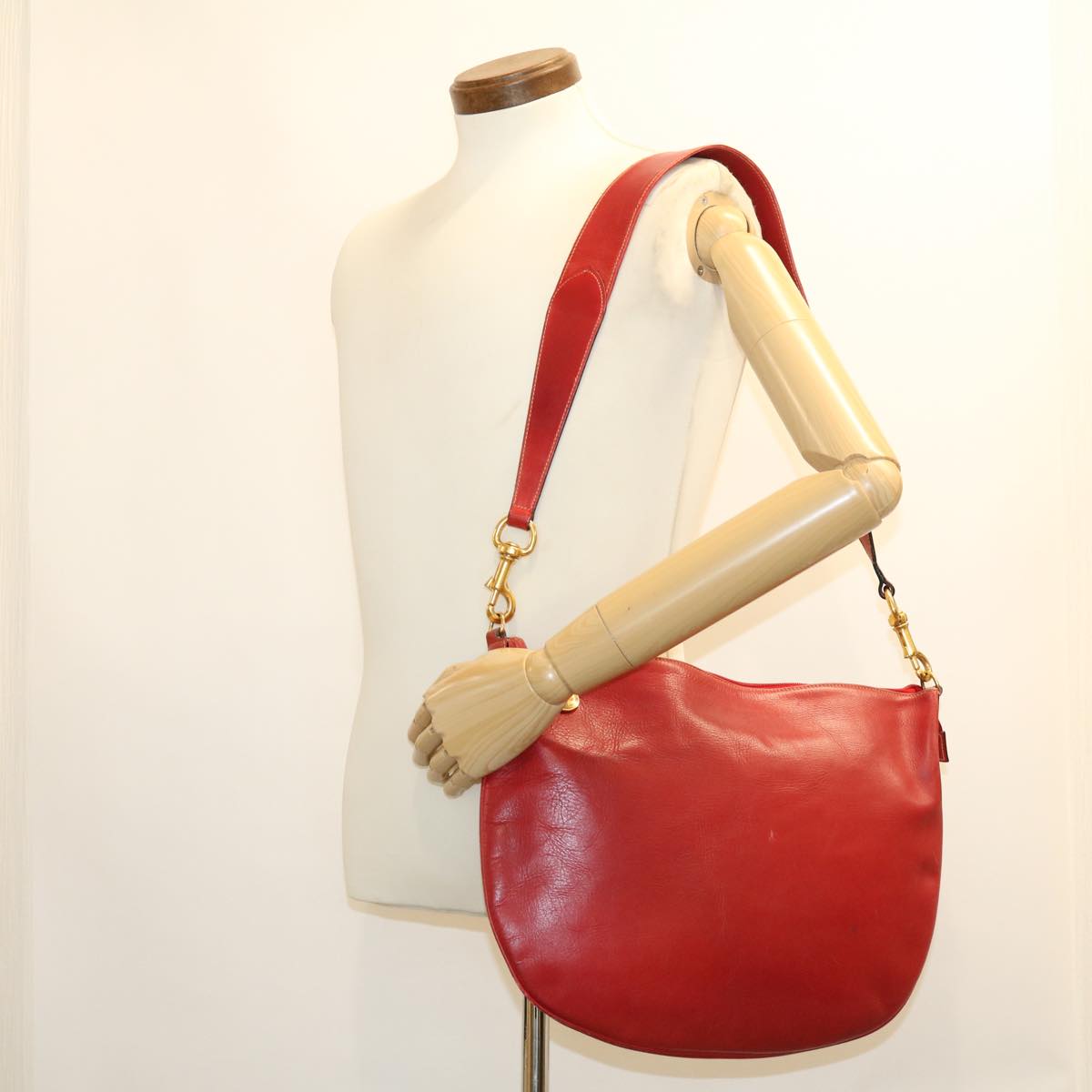 GUCCI Shoulder Bag Leather Red Auth ti1010