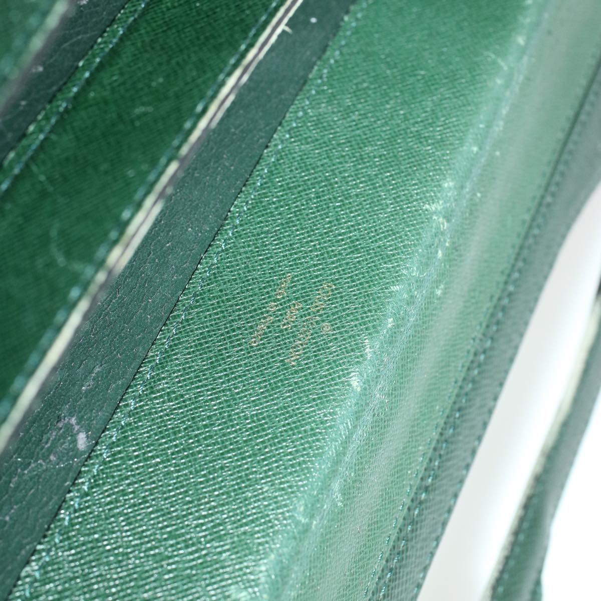 LOUIS VUITTON Taiga Leather Oural Briefcase Epicea M30024 LV Auth ti1031
