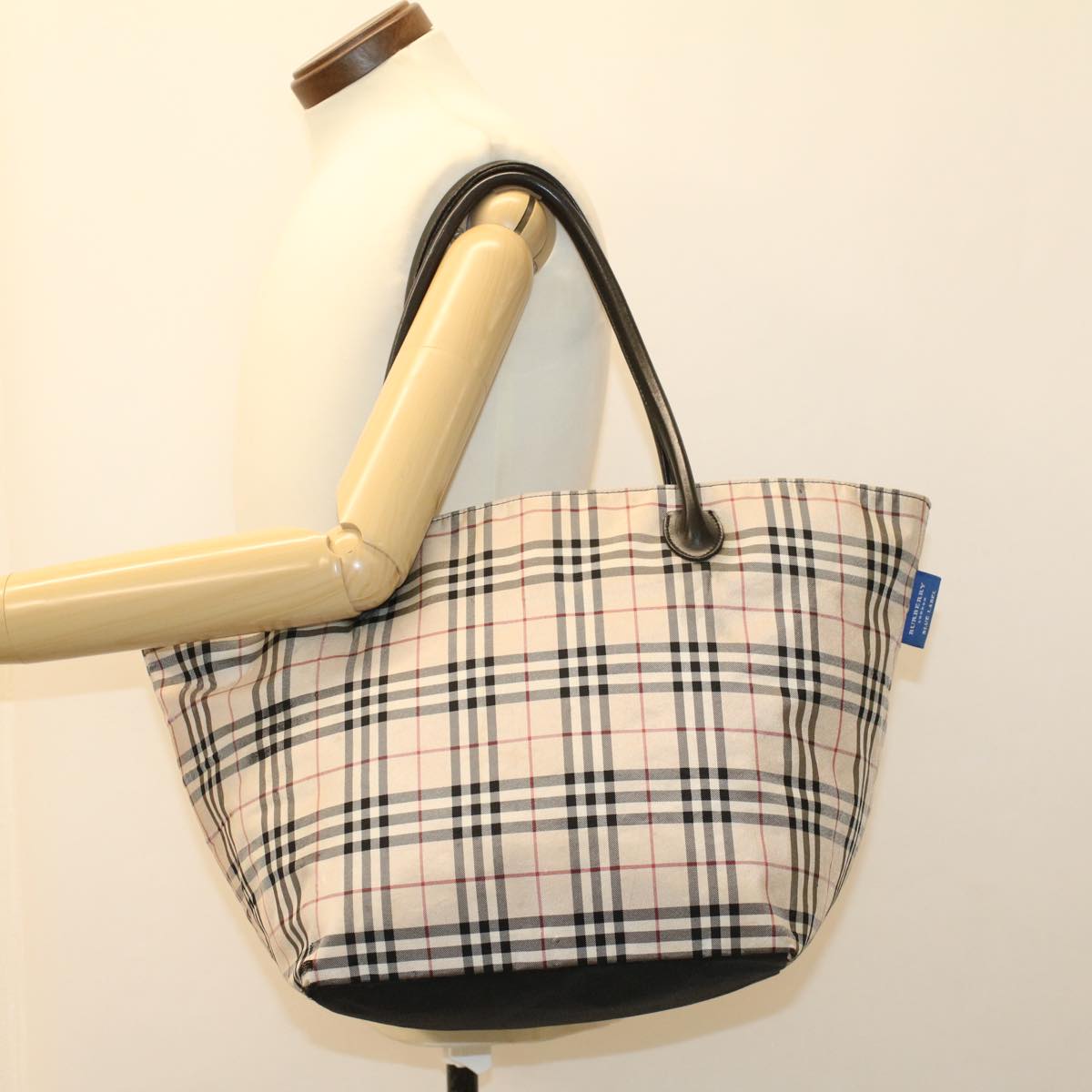 BURBERRY Nova Check Hand Bag Nylon Beige Black Auth ti1178