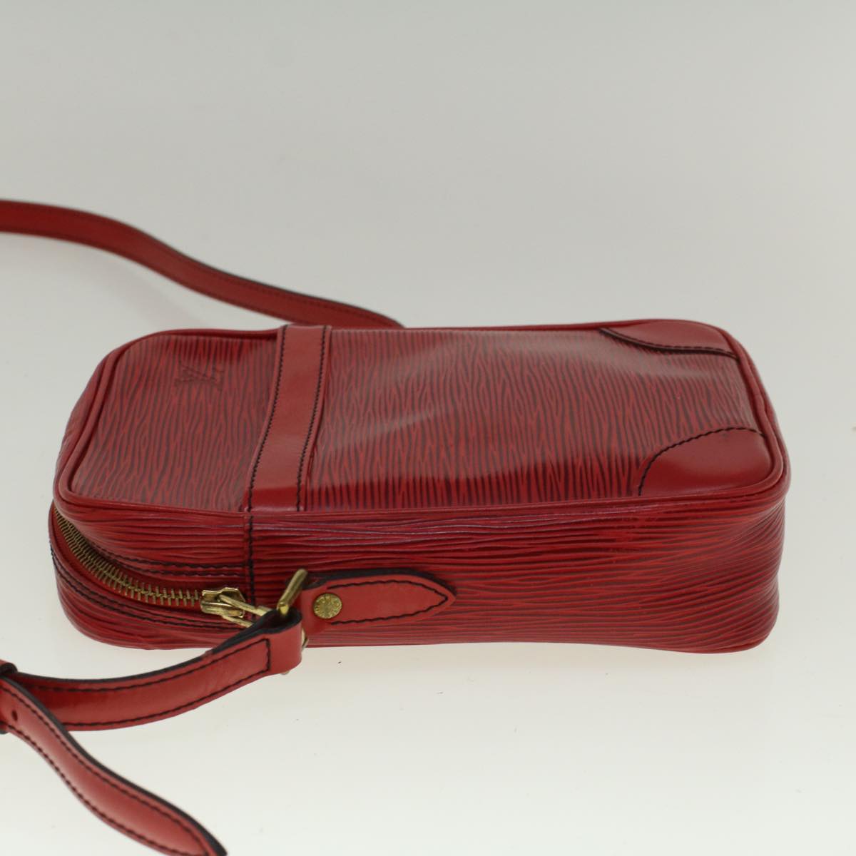 LOUIS VUITTON Epi Danube Shoulder Bag Red M45637 LV Auth ti1258