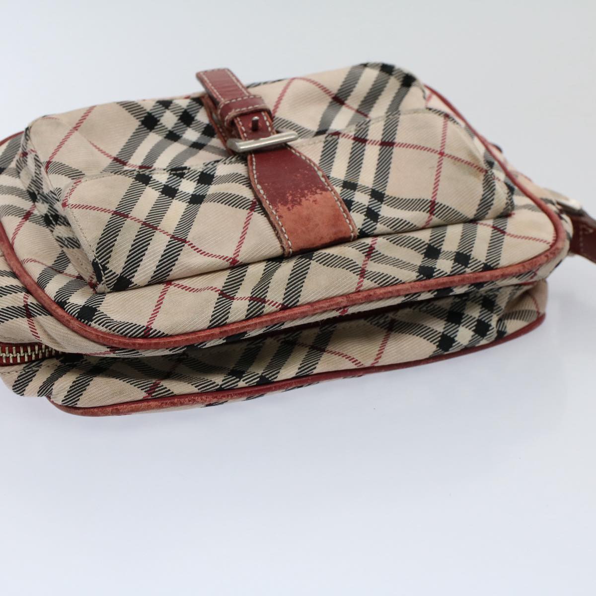 BURBERRY Nova Check Shoulder Bag Nylon Red Auth ti1335