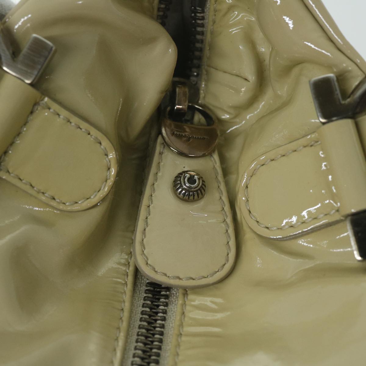 Salvatore Ferragamo Hand Bag Patent leather Beige Auth ti1482