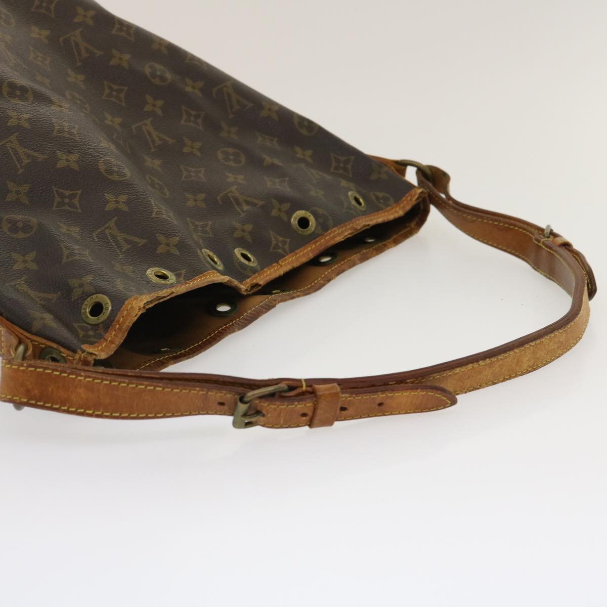 LOUIS VUITTON Monogram Noe Shoulder Bag M42224 LV Auth tp316