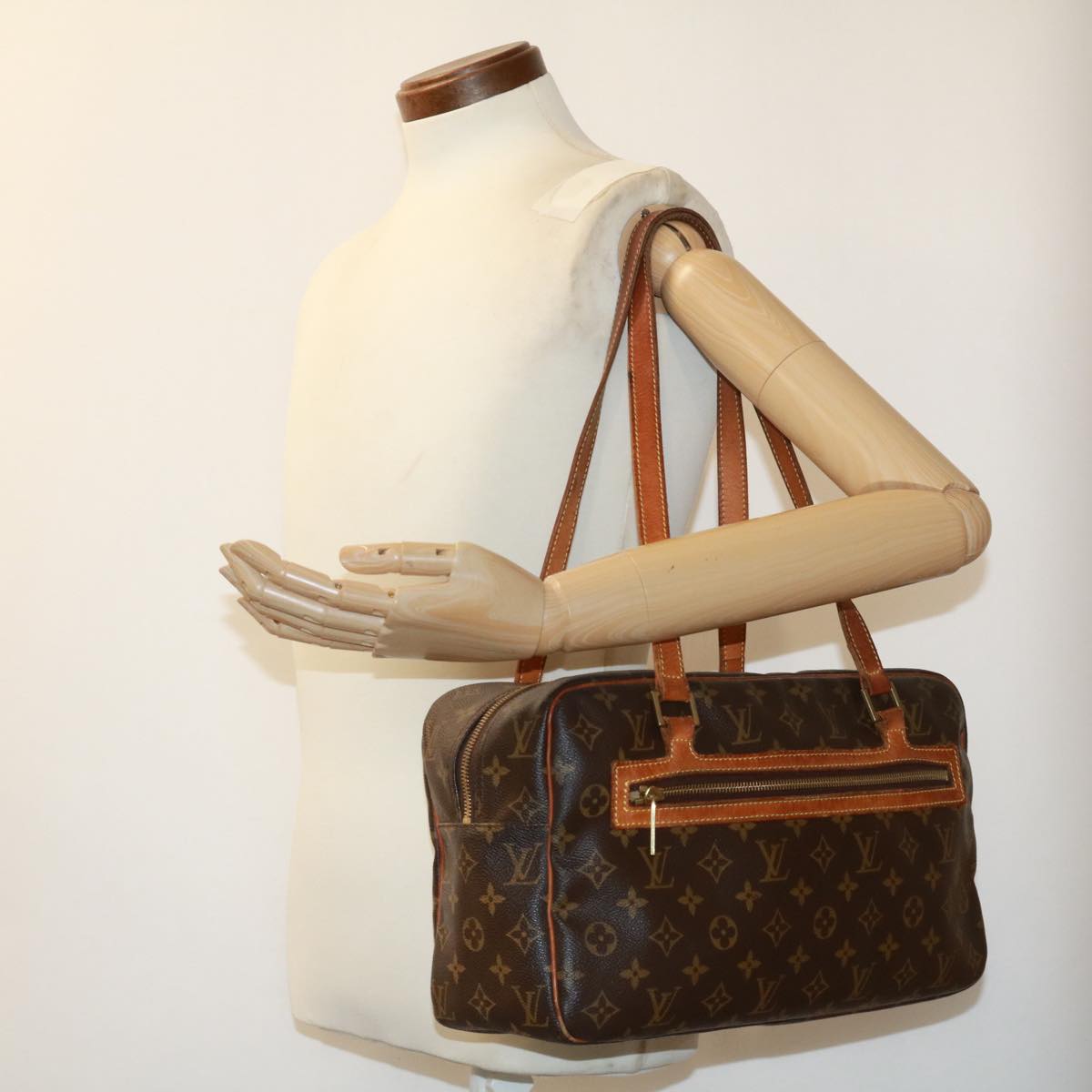 LOUIS VUITTON Monogram Cite GM Hand Bag M51181 LV Auth tp495