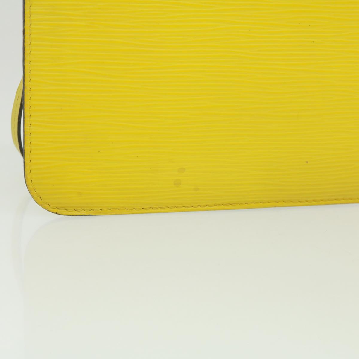 LOUIS VUITTON Neverfull MM Pouch Pistash yellow LV Auth tp502