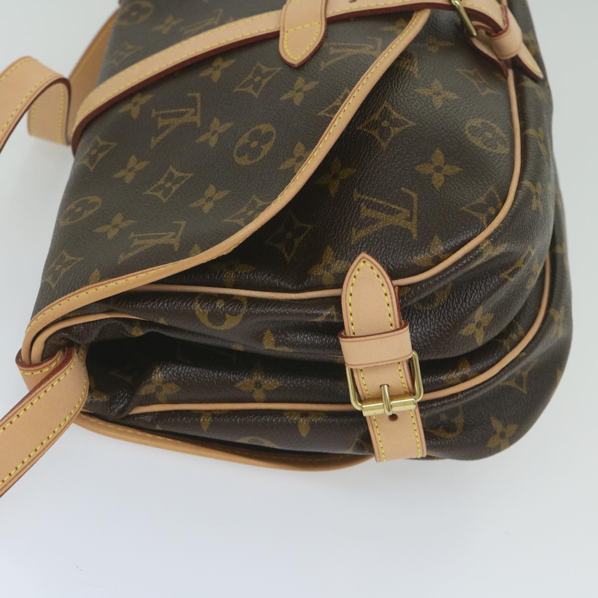 LOUIS VUITTON Monogram Saumur 30 Shoulder Bag M42256 LV Auth uy166A