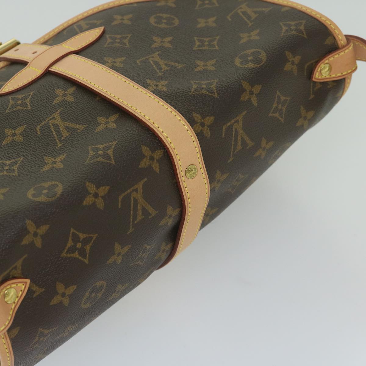 LOUIS VUITTON Monogram Saumur 30 Shoulder Bag M42256 LV Auth uy166A